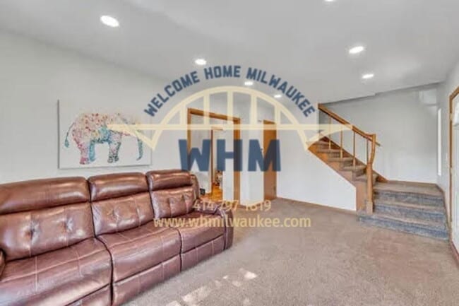 Foto del edificio - 8608 W Villard Ave