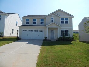 Building Photo - 633 Coopers Ml Dr