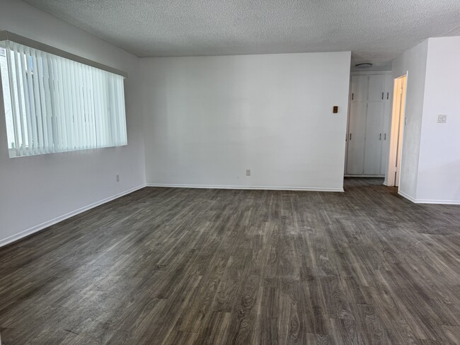 Building Photo - 3618 Del Amo Blvd