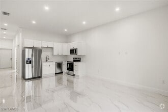 Building Photo - 4782-4784 Nelson Dr