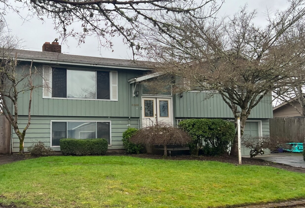Primary Photo - Hayden Bridge Four Bedroom