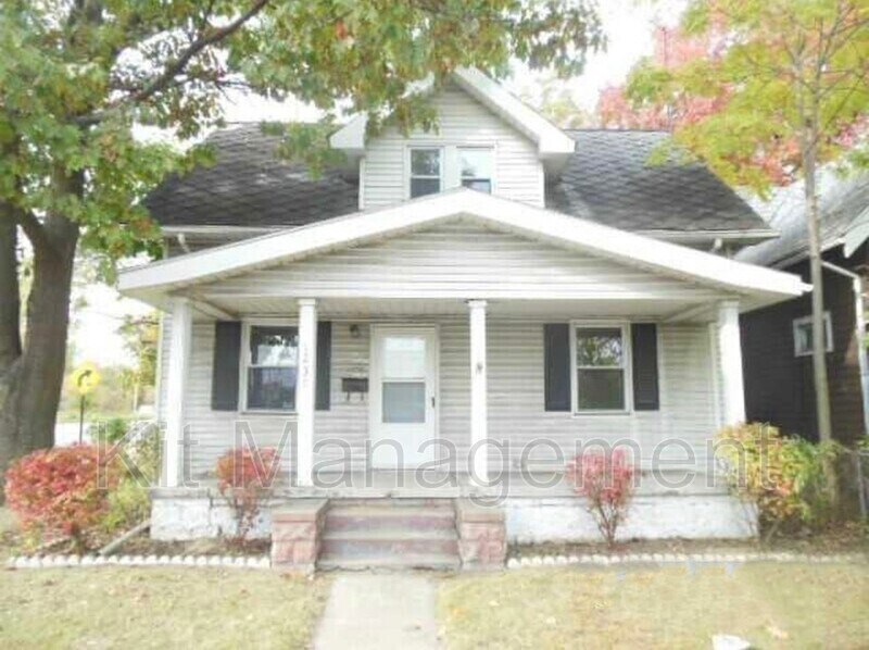 5230 Brandel Cir, Toledo, OH 43615 House Rental in Toledo, OH