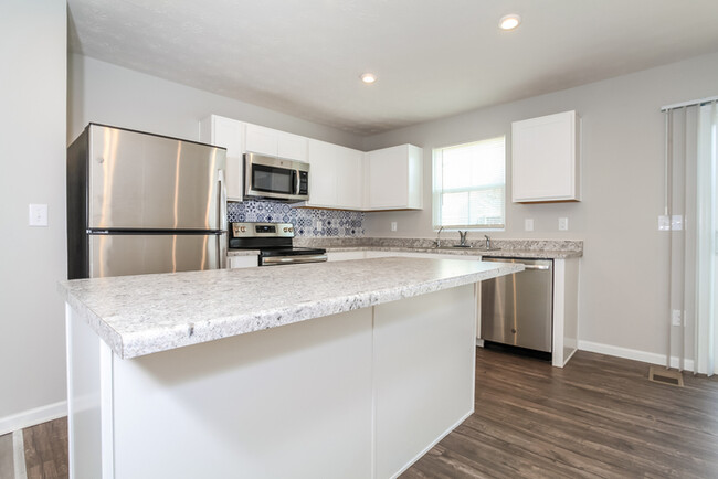 Building Photo - 4814 Sullivans Ridge Dr
