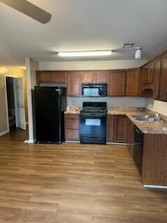 Foto del edificio - 3804 Pinecrest Way