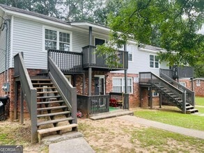Building Photo - 129 Church Ave