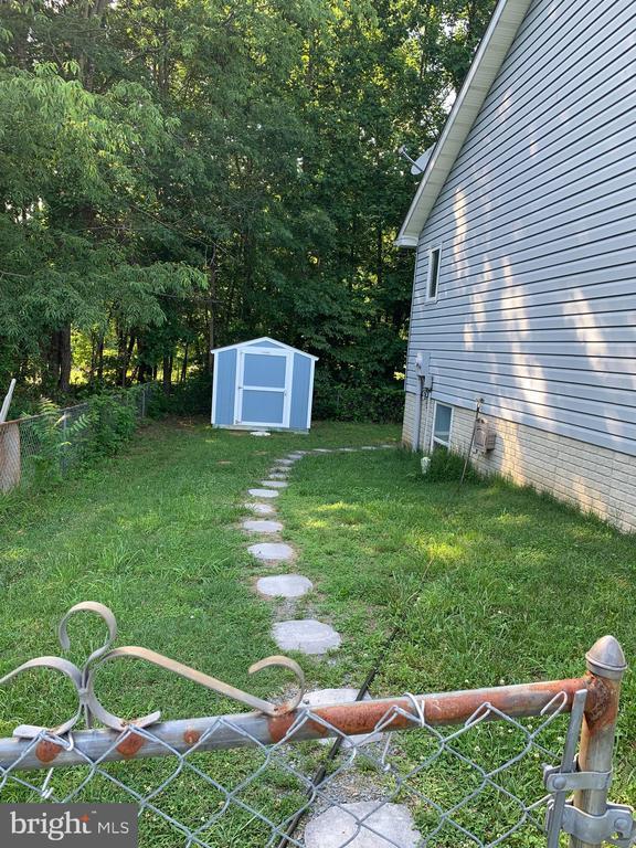 7 Bailey Ln, Amissville, VA 20106 House Rental in Amissville, VA