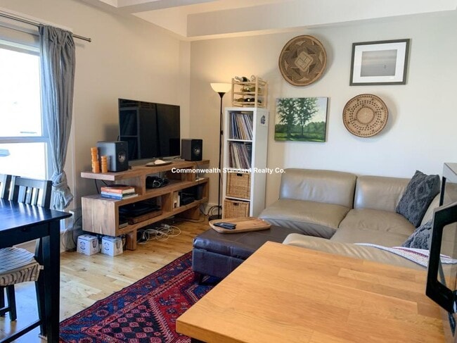 Building Photo - 1 bedroom in Cambridge MA 02141