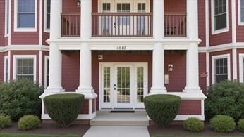 Building Photo - 4040 Washington St