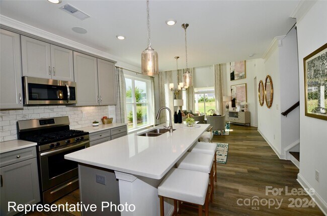 Foto del edificio - 6263 Culbert St