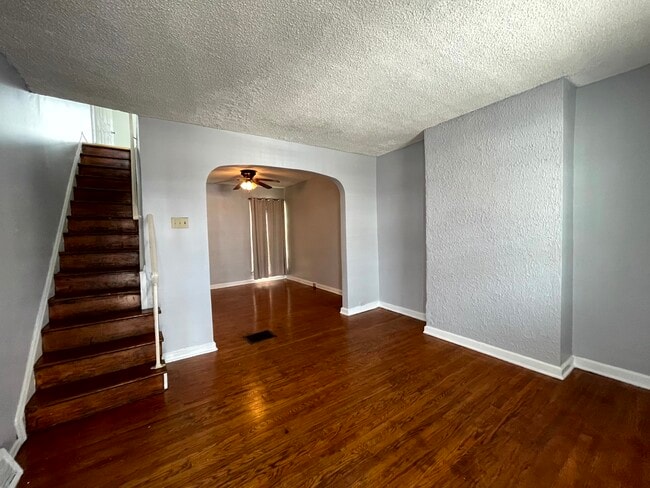 Foto del edificio - 5753 N Beechwood St