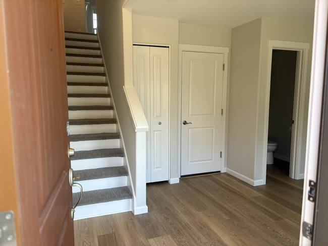 Foto del edificio - River Terrace Townhome