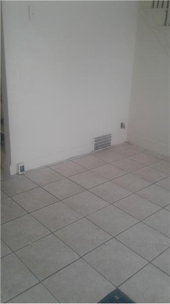 Foto del edificio - 3833 Myrtle Ave