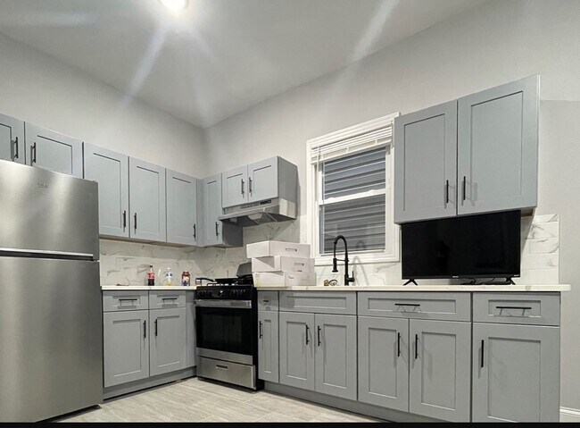 Apartamento 1 - 233 Bayview Ave