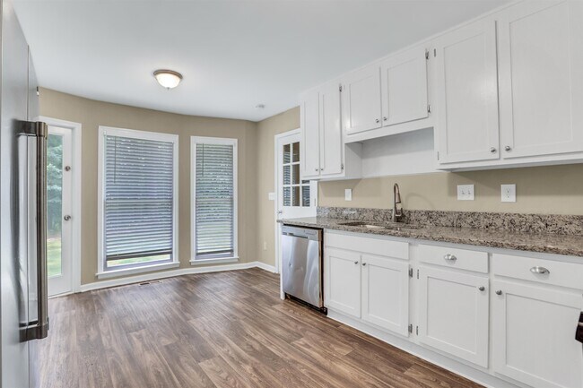 Foto del edificio - 2808 Brookwest Dr SW