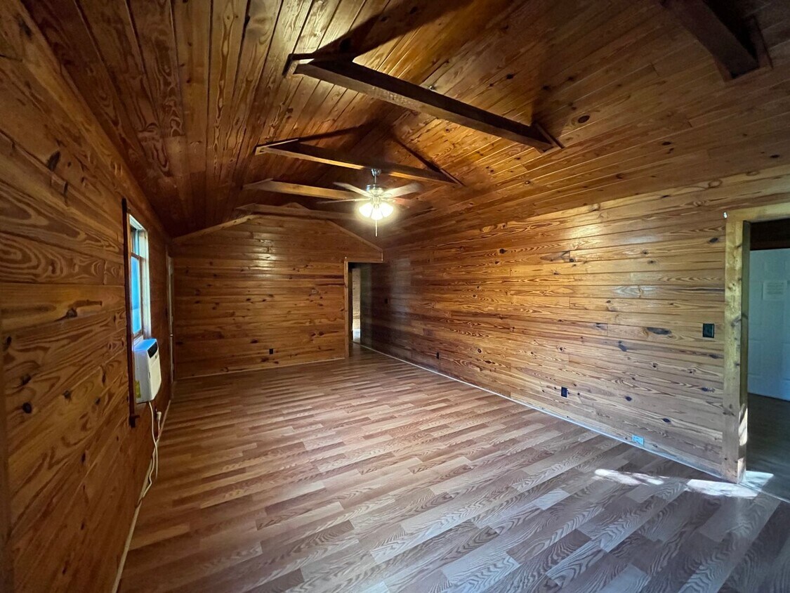 Foto principal - 709 Atlanta Hwy