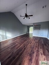 Building Photo - 119 Mustang Dr