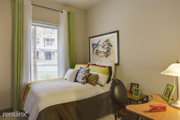 Foto del edificio - 12100 Sterling University Ln