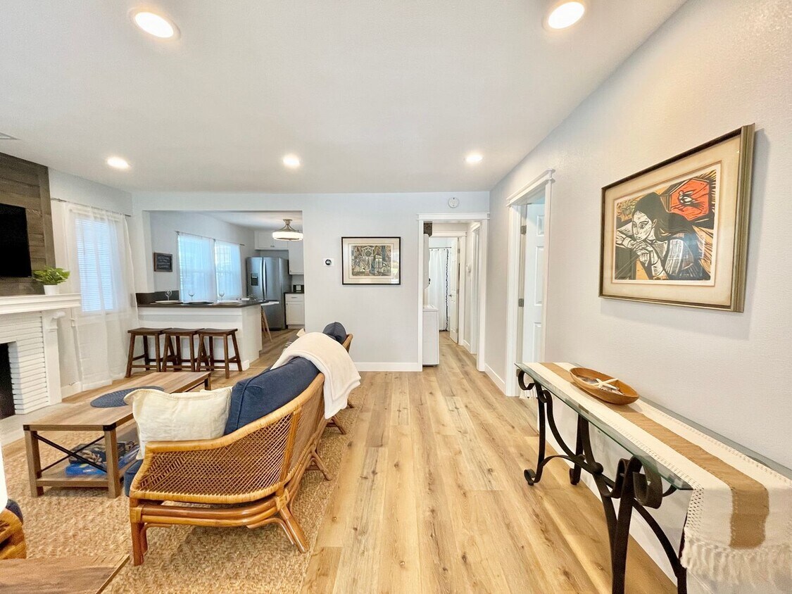 Primary Photo - 3945S- The Sunset Lane Cottage | FURNISHED
