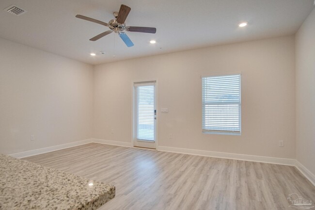 Building Photo - 8686 Meadow Flower Ln