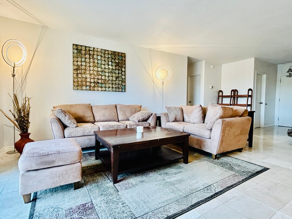 Foto principal - 4242 East-West Highway