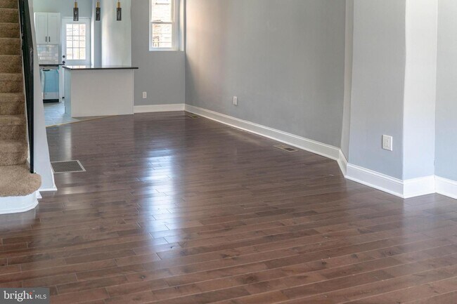 Foto del edificio - 5530 Upland St