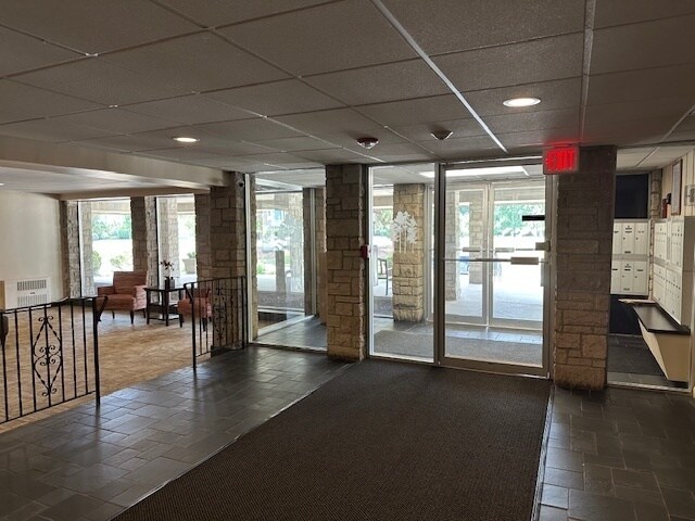 Foto del edificio - 2500 Archbury Ln