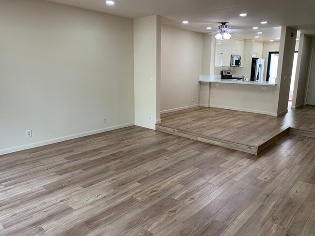 Building Photo - 249 Sierra Vista Ave