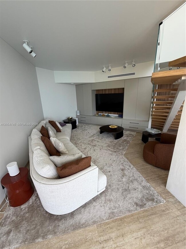 Foto del edificio - 16425 Collins Ave