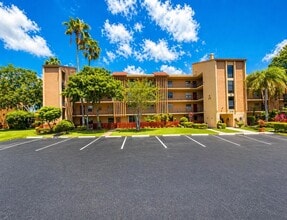 Building Photo - 370 NW 76th Ave