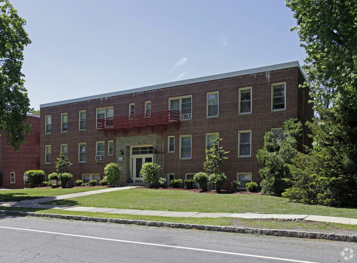 Building Photo - Vose Manor