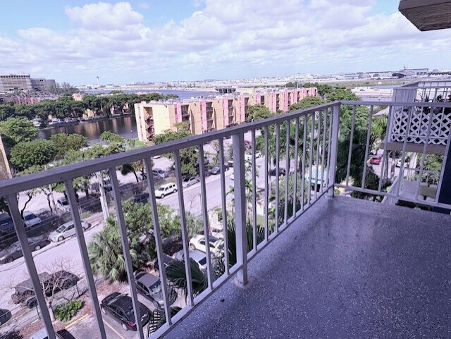 Foto del edificio - 801 NW 47th Ave