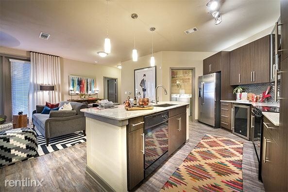 Foto del edificio - 1 br, 1 bath  - 23530 Interstate 45