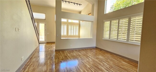 Building Photo - 1605 Ravanusa Dr