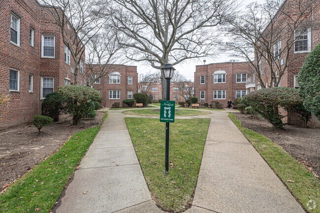 Foto del edificio - Northgate Cooperative Residence