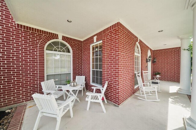 Foto del edificio - 18226 Ennsbury Dr