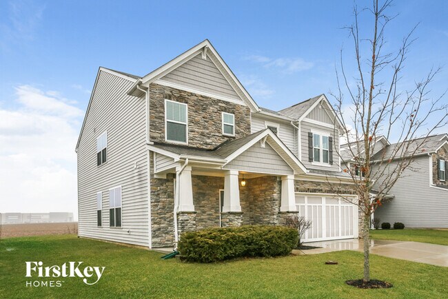Building Photo - 4032 Poplar Dr