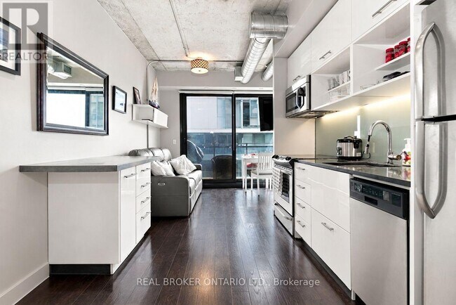 Building Photo - 51 Trolley Cres