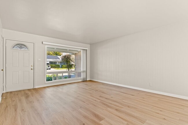 Foto del edificio - Renovated 3 Bd House in San Lorenzo Village w/ Large Yard Near Schools