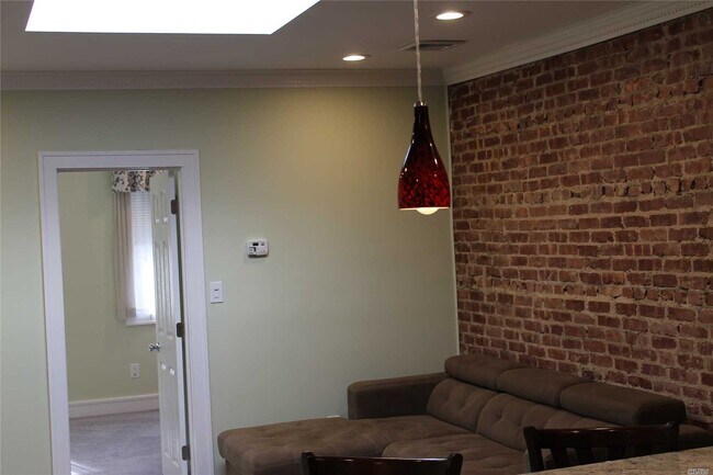 Building Photo - 128 Rockaway Ave