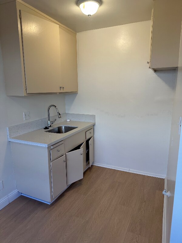 Building Photo - 11914 Downey Ave