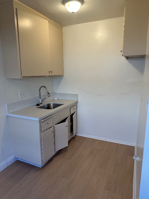 Foto del edificio - 11914 Downey Ave