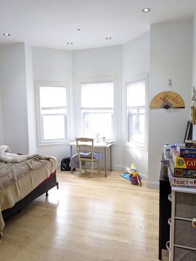 Foto del edificio - 146 Columbia St