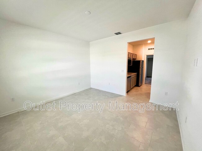 Building Photo - 1521 Peach Crk Dr