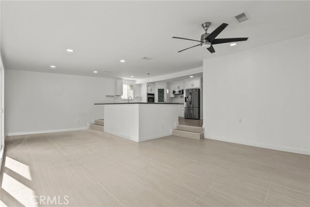 Building Photo - 10144 Gaviota Ave