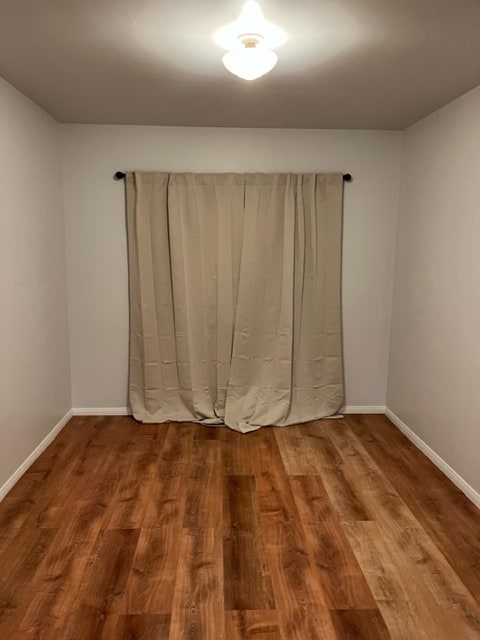 Dormitorio - 1408 N Edison Blvd