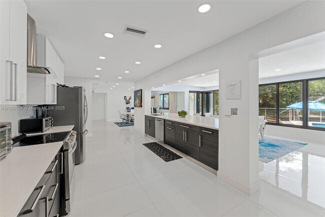 Foto del edificio - 1433 NW 8th St