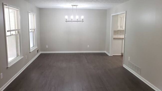 Building Photo - 4270 E Hamill Dr