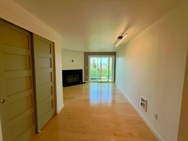 Building Photo - Belmont Lofts - Capitol Hill