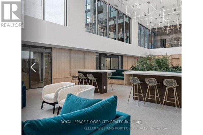 Building Photo - 3079 Trafalgar Rd