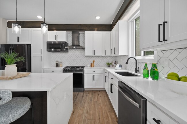 Foto del edificio - 1629 Forest Ave